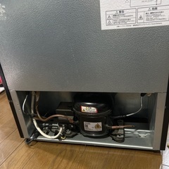 アイリスオーヤマ　コンパクト冷蔵庫　木目調　2020年製の画像