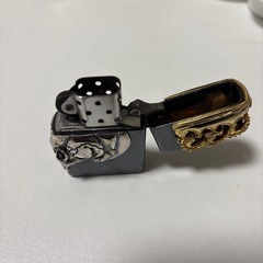 ZIPPO 骸骨、ドクロ、黒、チタンの画像