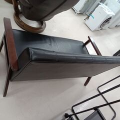 リユースのサカイ栃木店★ジモティ割あり★  ソファー ブラック W127×D66×H73 クリーニング済み TC10518の画像