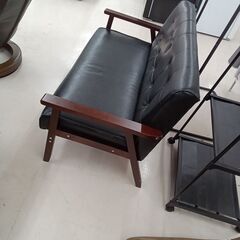 リユースのサカイ栃木店★ジモティ割あり★  ソファー ブラック W127×D66×H73 クリーニング済み TC10518の画像