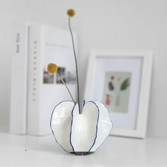 セラミック　花瓶の画像