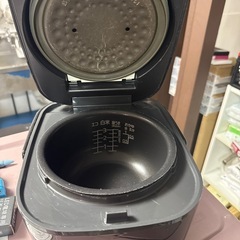 【状態良し/炊飯器Tiger三合/配達可】の画像