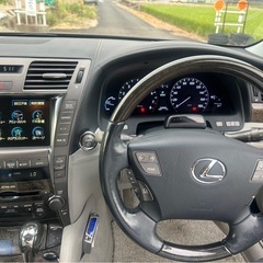 レクサス　ＬＳ６００ｈｌ　車検たっぷりの画像