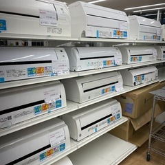 ★リユースのサカイ幸手店★SJ10345★TOSHIBA エアコン　22年製　2.2kw　クリーニング済み の画像