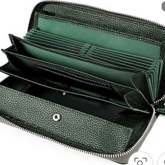 新品未使用　牛側長財布　グリーンの画像