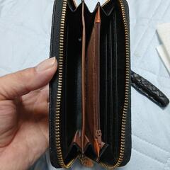 ネスタ.長財布の画像