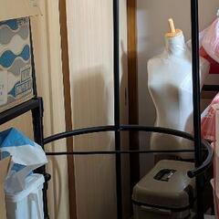 回転ハンガーラックの画像