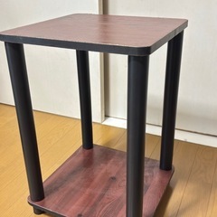サイドテーブルの画像