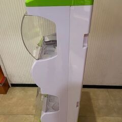 ガチャガチャ本体の画像