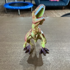 恐竜🦖 おもちゃ フィギュア ジュラシックパーク ティラノサウルス 美品 赤 黄緑 茶色の画像
