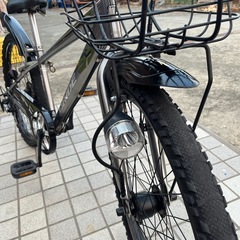 24インチ　LEDオートライト　ギヤ６段　
ジュニア用マウンテンバイクの画像