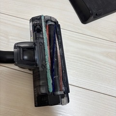 【ジャンク品】【2021年製】SHARP 充電式掃除機 EC-FR5-B の画像