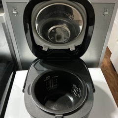オシャレ🌷　3合炊き Panasonic 2018年製 SR-KT067 黒 炊飯器の画像
