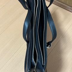 クレージュ　ビジネスバック　黒レザー　　の画像