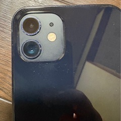Apple iPhone 12 ブラック 本体の画像