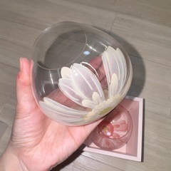 新品未使用 ゆらゆら揺れる ペアグラス 花柄 おしゃれの画像