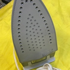 【中古】¥1,500 ティファール　スチームアイロン　SI-7749 【I I025】の画像