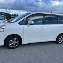 トヨタ　ノア　H25年式　の画像
