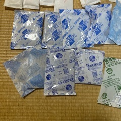 【まとめ売り】保冷剤32個セットの画像