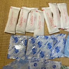 【まとめ売り】保冷剤32個セットの画像