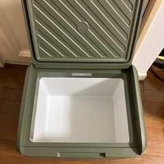 ドンキホーテ　18L縦型持ち運べる冷凍冷蔵庫　美品
の画像