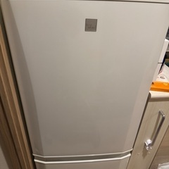 一人暮らし用冷蔵庫の画像