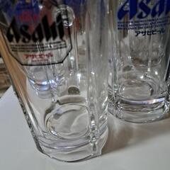 ビール党の人　手をあげての画像