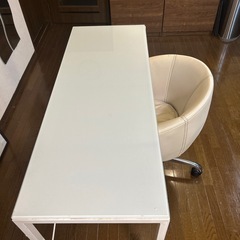 ガラス天板デスク＆回転チェアセットの画像