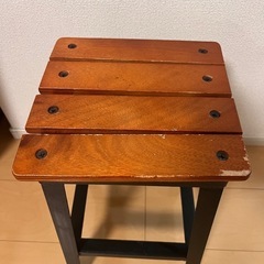 アイアンと天然木のスツール　花台としても◎の画像
