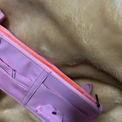 車のサンバイザー用の小物入れの画像