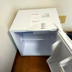 ミニ冷蔵庫の画像