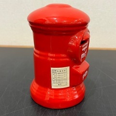 貯金箱の画像