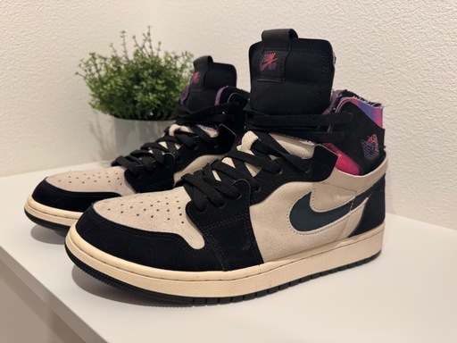 美品スニーカー　NIKE PSG×aj1 high