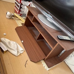 テレビ+テレビ台の画像