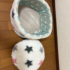 猫のベッドの画像