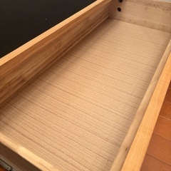 クイーンサイズ　ベッドフレームの画像