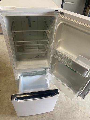 NO B477?福岡市内配送設置無料✨?ハイセンス 冷蔵庫 幅48cm 150L パールホワイト HR-D15C 2ドア 右開き 自動