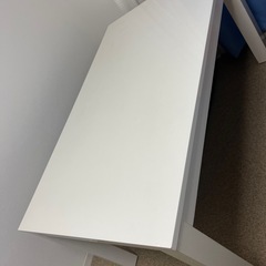 食卓テーブル？パソコンテーブルとして使用してました。頑丈　　　の画像