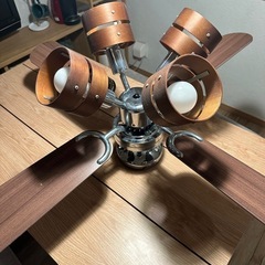 【お取引中】シーリングファンライトの画像