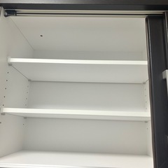 食器棚の画像