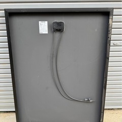 中古　東芝太陽光パネル　200W 3枚の画像