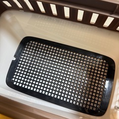 美品 ペットキャリー 天窓付きの画像