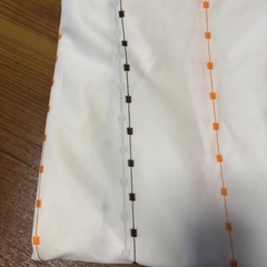 可愛らしいレースカーテンの画像