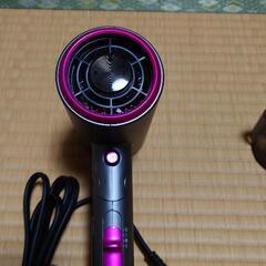 ヘアードライヤーの画像