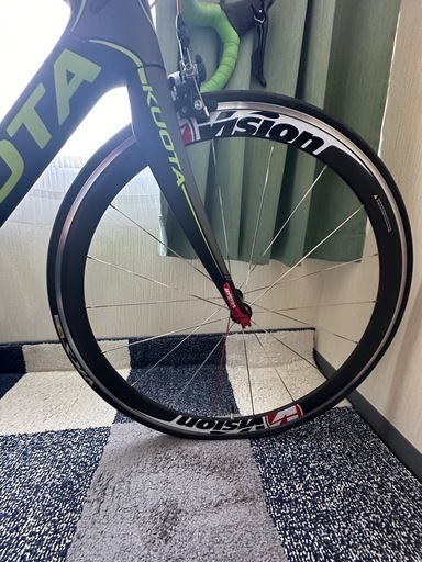 週末値下　KUOTA KRYON 2015 Mサイズ 105 グレー×グリーン 価格相談可 KUOTA KRYON 2015 Mサイズ 105 グレー×グリーン