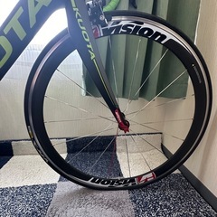 週末値下　KUOTA KRYON 2015 Mサイズ 105 グレー×グリーン 底値 KUOTA KRYON 2015 Mサイズ 105 グレー×グリーン - メルカリ