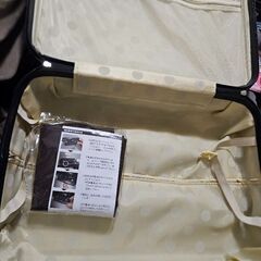 超軽量ホワイトキャリーケース/6～7泊用の画像