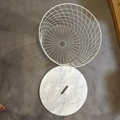 IKEA テーブルの画像