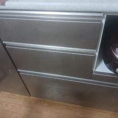 9/9まで　ニトリ　食器棚の画像