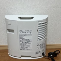 Panasonic 加湿セラミックファンヒーターの画像